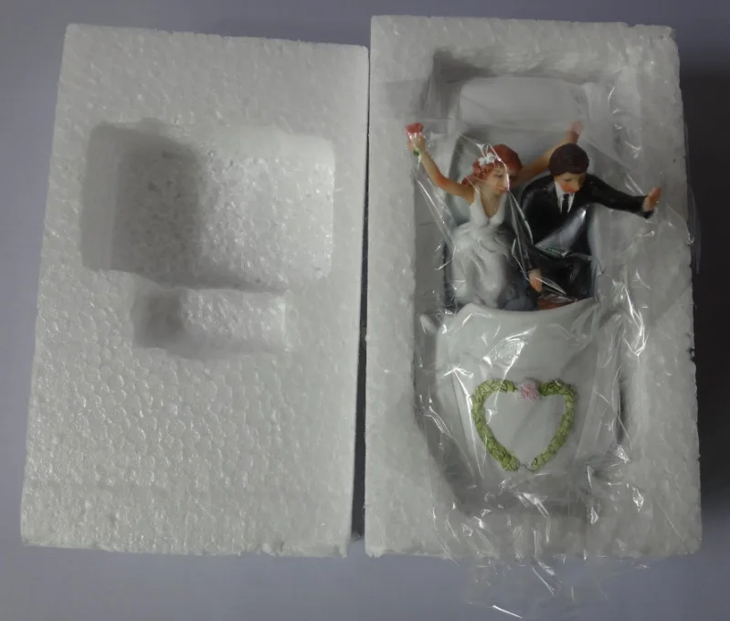 Новое поступление Жених и невеста в машине Торт Топперы украшения для свадебного торта принадлежности смола фигурка персонализированные свадебные подарки
