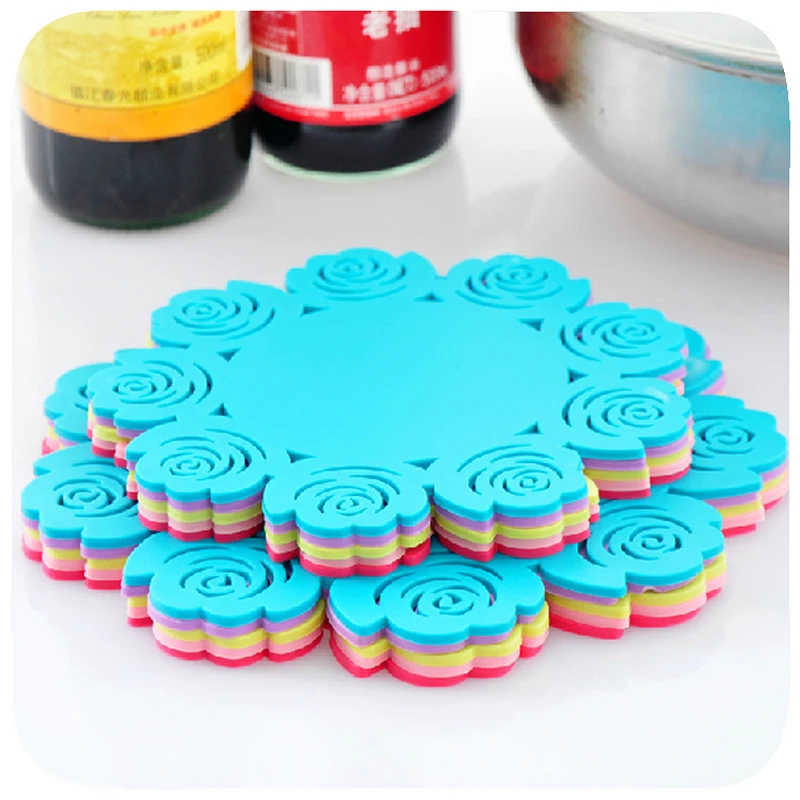 

1PC Silicone Hollow Rose Heat Resistant Mat 16-20cm Drink Cup Coasters Non-slip Pot Holder Table Placemat Kitchen Accessories