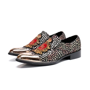 

Oxfords Dot Slip-on Polka Wedding Shoes new Spring business dress Shoes Fashion Genuine leather Office Shoes Carved Mens shoes