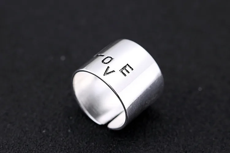 12591934209_1039125567