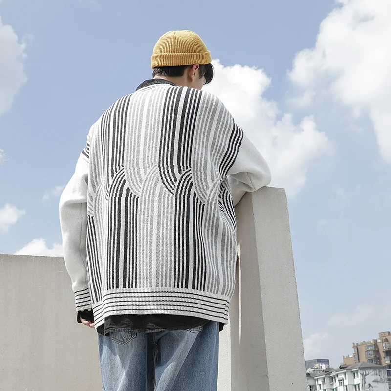 Winter Thick Sweater Men Warm Fashion Sweter Clothes Striped Casual Knit Sweaters Man Loose Long-sleeved Pullover Men M-2XL Winter Thick Sweater Men Warm Fashion Sweter Clothes Striped Casual Knit Sweaters Man Loose Long-sleeved Pullover Men M-2XL
