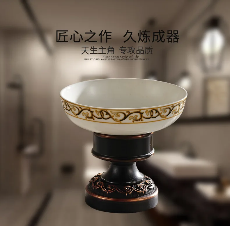 Поставка от производителя Сидящая Туалетная мыльница круглая керамическая пепельница черная проволока рисунок медная основа мыло бабочка