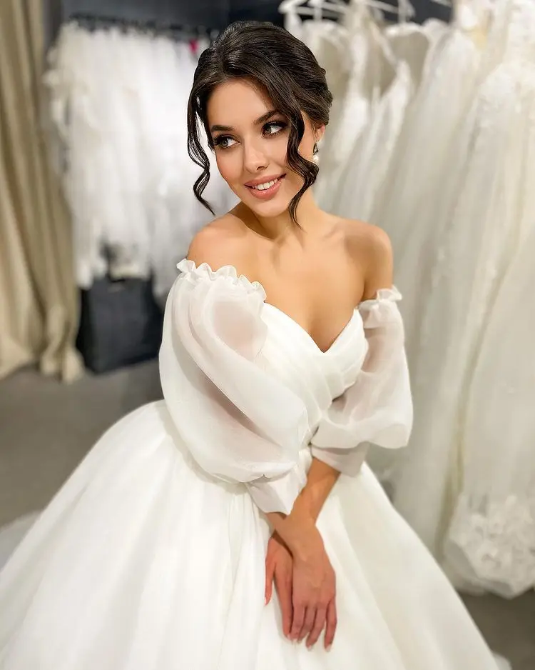 Fivsole 2022 Boho Wedding Dresses Sexy Puff Sleeves Zipper Back Ball Gown Bride Dress Organza Princess Wedding Gowns Plus Size
