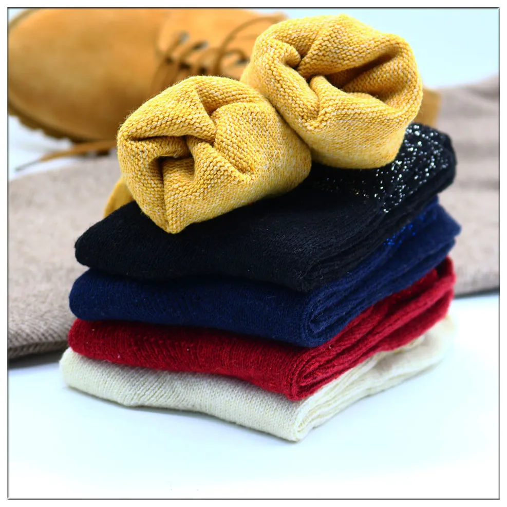 Winter women's thick warmth high quality fashion colored wool material socks Women's casual cotton socks cheap wholesale