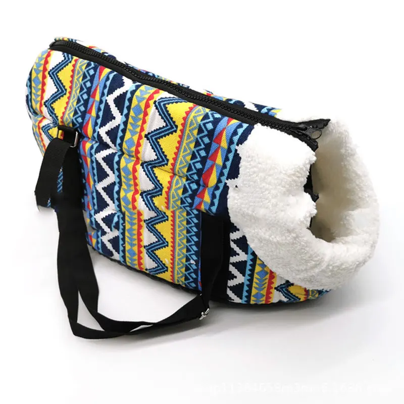 

Pet Bag Plus velvet Vintage Pattern Outing Backpack Pet Outing Messenger Bag Portable Backpack For Cat Dog Breathable Backpack