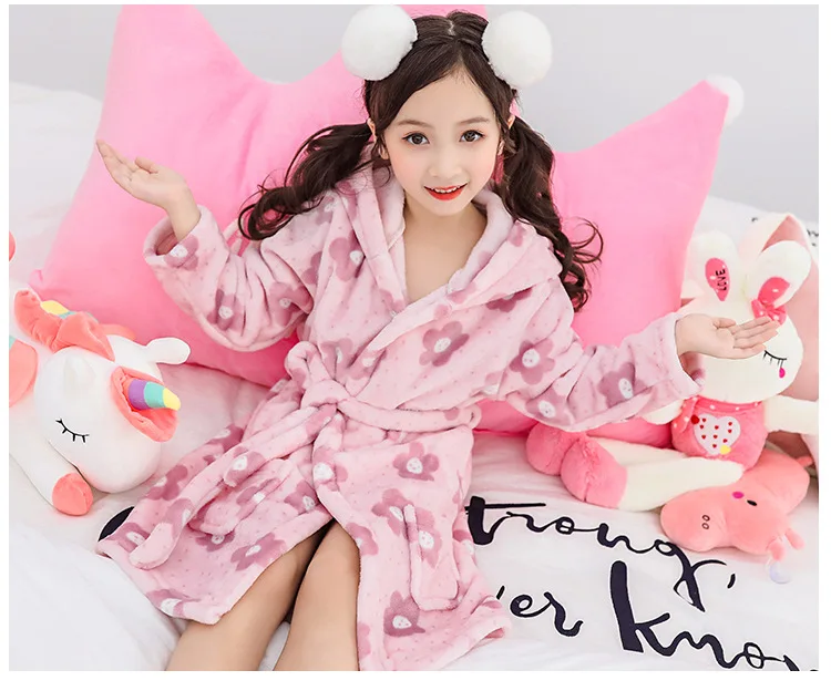 Cartoon Children Flannel Pajamas Boys Girls Robes Soft Thicken Hooded Bath Robes Long Sleeve Warm Lovely Child Home Clothing