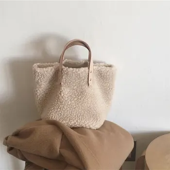 

Women's bag new lamb fur bag autumn and winter plush texture handbag wild College Students shoulder bag Fashion women handbag