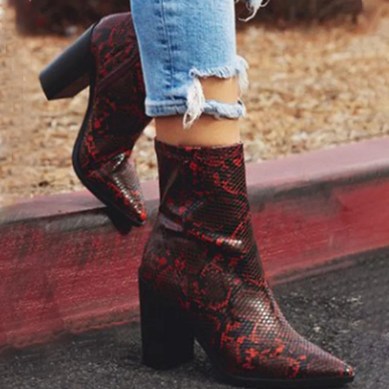 

Women Snake PU Leather Ankle Boots Woman Fashion Zipper Super High Square Heels Women's Casual Pointed Toe Soft Female Shoes