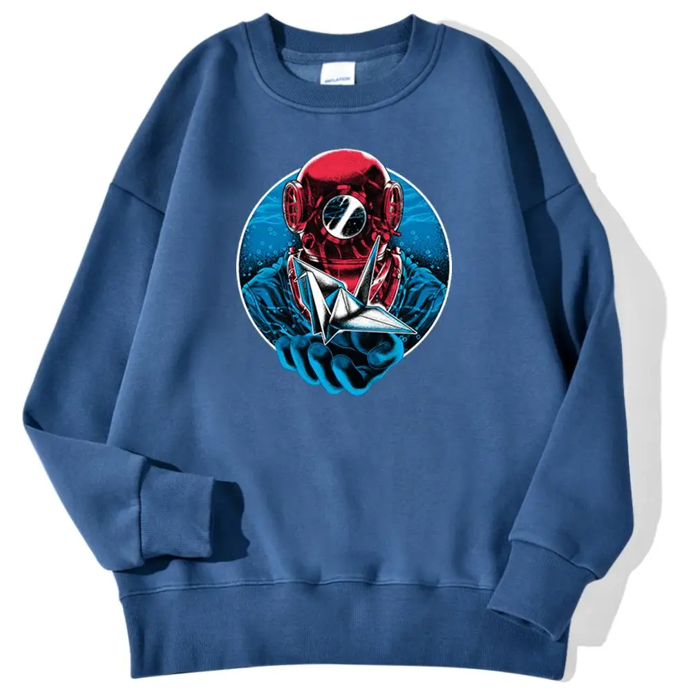 

A Fold Under the Ocean Cartoons Prints Hoodies Men's Crewneck Pullover Hoody Loose Comfortable Clothes Fleece Casual Hoody Men