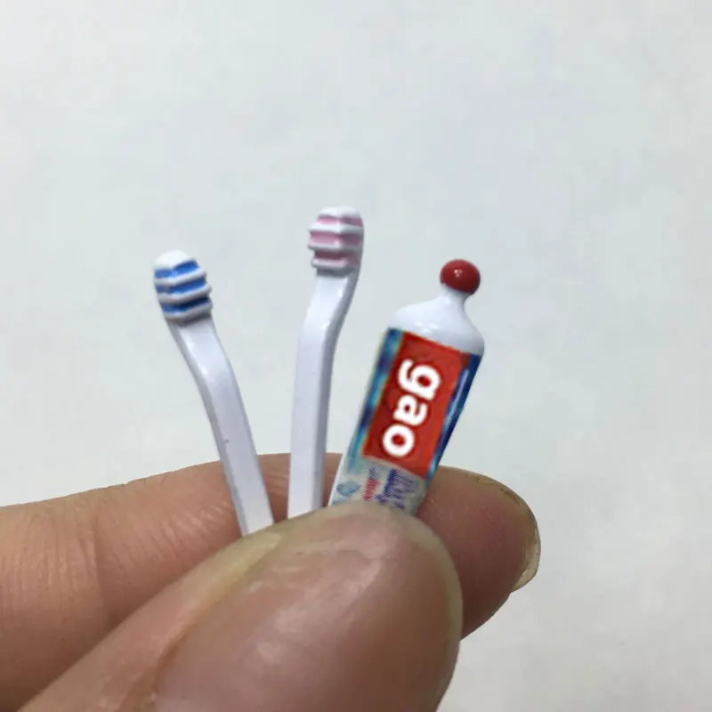 

1:12 Dollhouse Miniature Mini Toothpaste Toothbrush Toy Model for 1/12 Scale Action Figure Doll House Decoration Accessory