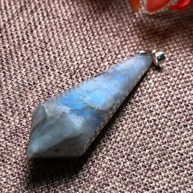 High quality natural rose quar tz moonstone crystal pendant rhombus pendulum pendants 45mm chakra pendule suspension healing 2