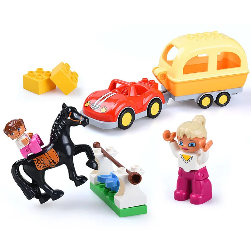 

19pcs Big Size Diy Gifts Building Blocks Racecourse Horse Trailer Bricks Model Particle blocks Gift Children Educational Toy