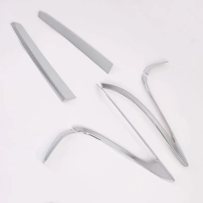 

Накладка на светильник для Toyota PRIUS 2019