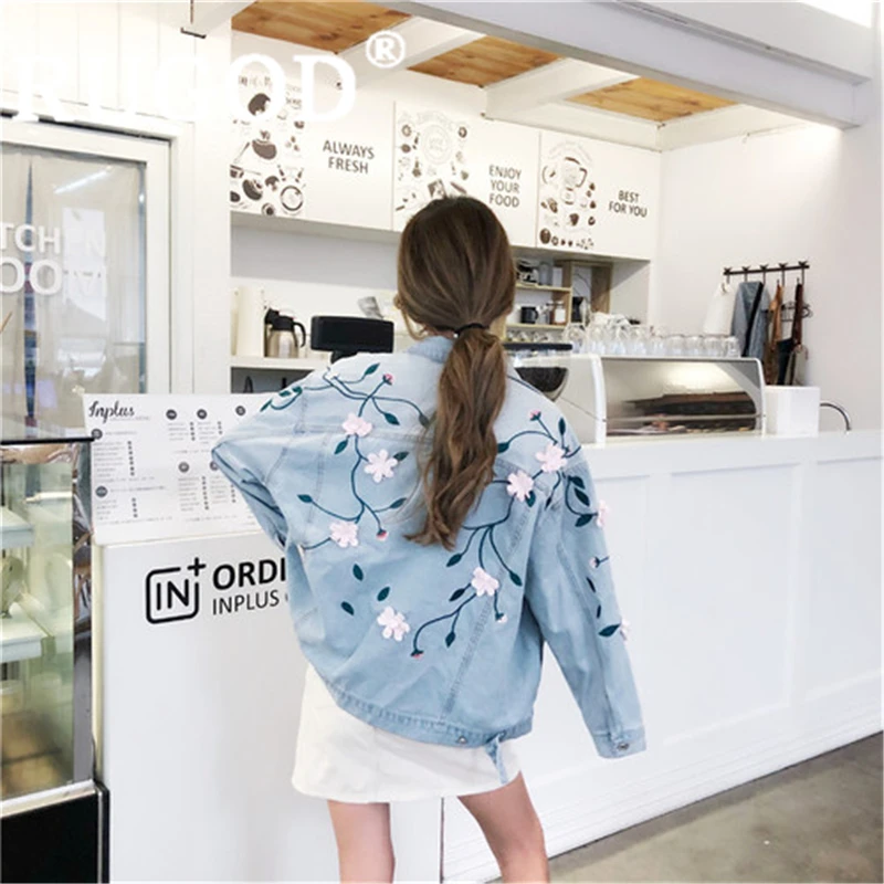 

RUGOD Women vintage light blue denim jacket floral embroidery turn down collar slim jean coat new autumn fashion female mujer