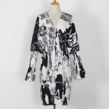 

High-quality latest fashion 2020 designer runway dress Women's V-Neck puff sleeve Vintage Floral Print Pleated Dress