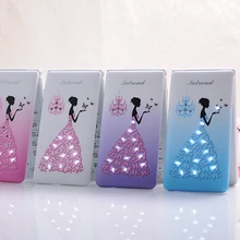 Прекрасный милый Флип Мобильный телефон Satrend D11 2,4 дюймов экран Quad band GSM большая русская клавиатура мобильный телефон для девушки леди