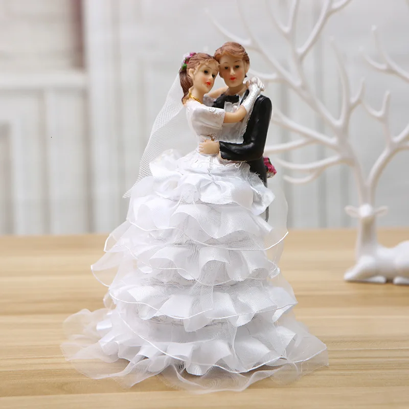 Cake Toppers Dolls Bride And Groom Figurines Funny Casamento Wedding Cake Toppers Stand Topper Decoration Supplies - Цвет: A