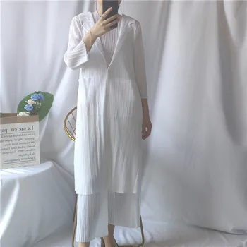 

MIYAKE PLEATS Autumn new Miyake fold original suit-collar thin coat long cardigan large size temperament Korean version trench