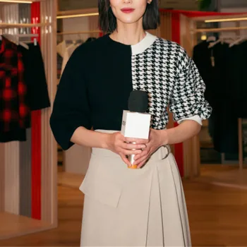 

Asymmetric Turtleneck Female 2019 New Contrast Mosaic Knitted Shirt Sweaters SA1092