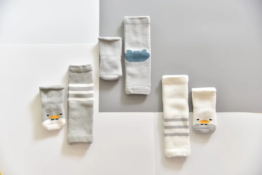 Весенне-летний стильный комплект детских носков с наколенниками, нескользящие носки с петельками для малышей, теплые носки для ног