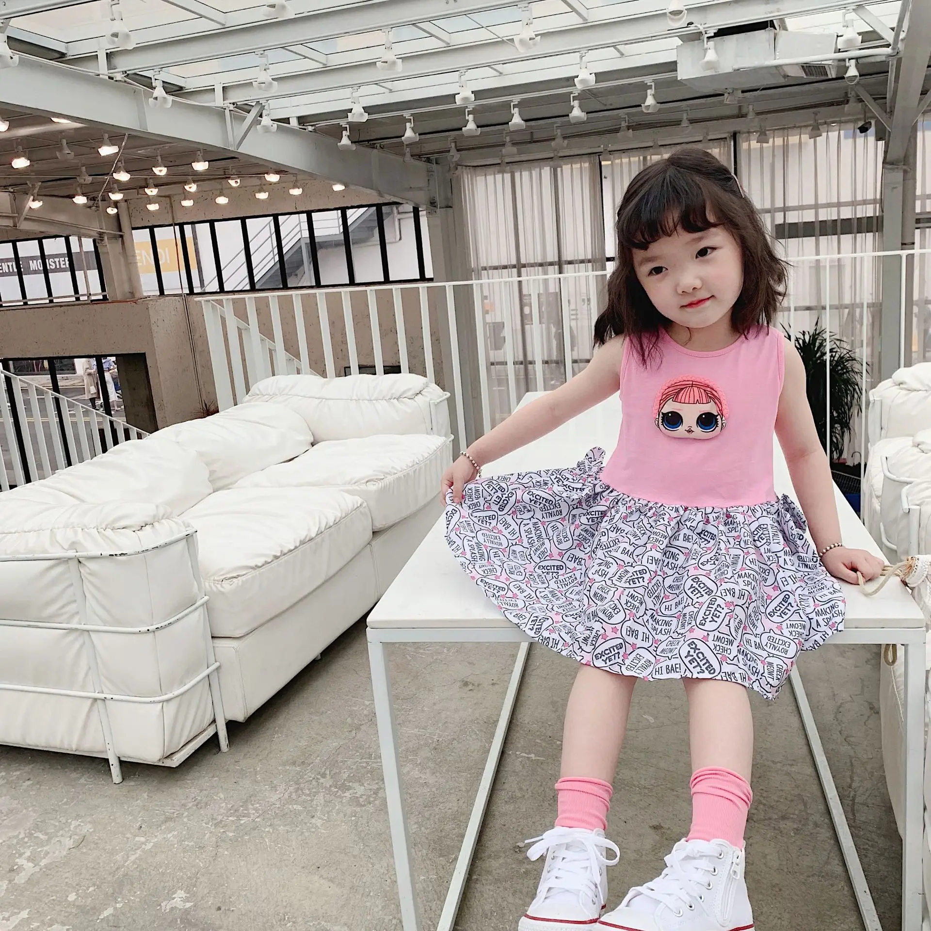 

2020 summer girls dresses sleeveless cartoon character pattern design pink baby dress