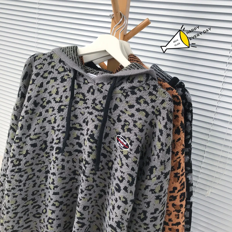Winter Leopard Sweater Men Warm Fashion Print Casual Hooded Sweaters Man Sweter Clothes Loose Long-sleeved Pullover Men M-2XL
