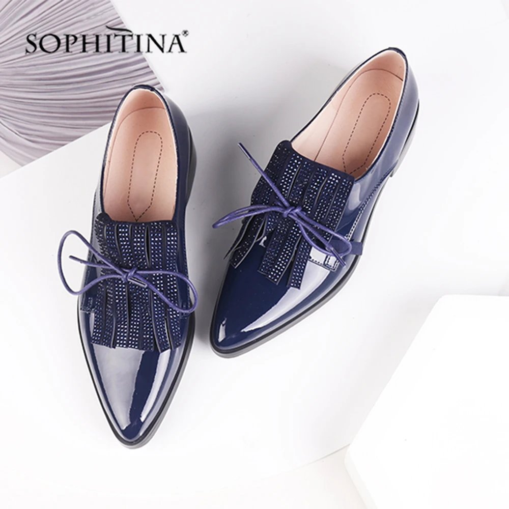 square pointed shoes