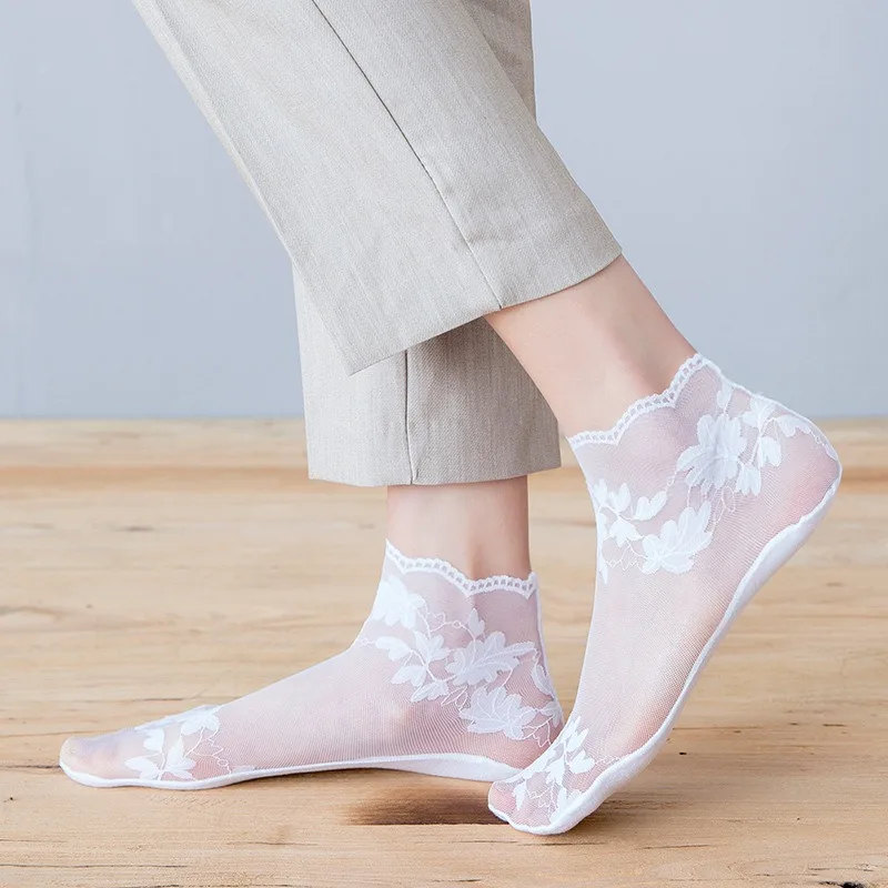 Summer Women Lace Socks Sexy Antiskid Non-slip Invisible Liner Sock Female Elastic Comfy Thin Breathable Ankle Short Black Socks