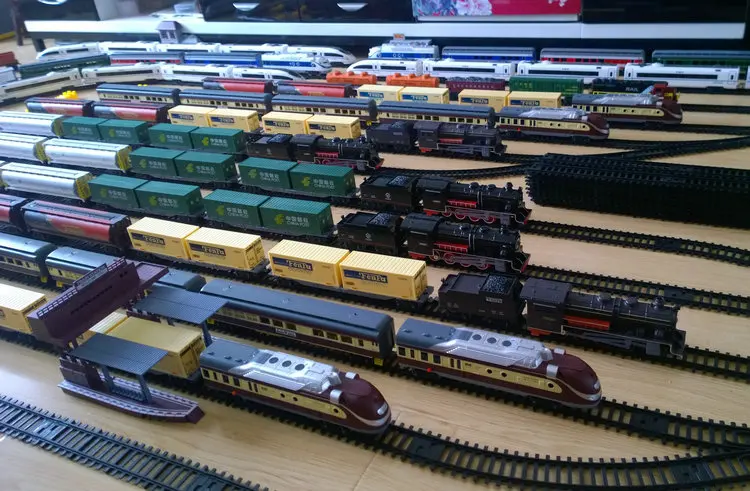 American Classic GP40 Internal Combustion Engine Train Simulation Electric Track Model Children's Toys Boy Scene Gift Display