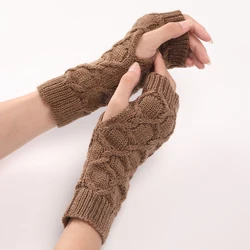 Knitted Arm Covers Autumn Winter Fashion Warm Fingers Exposed Solid Color Jacquard Unisex Thicken Outdoor Riding Arm Accessories