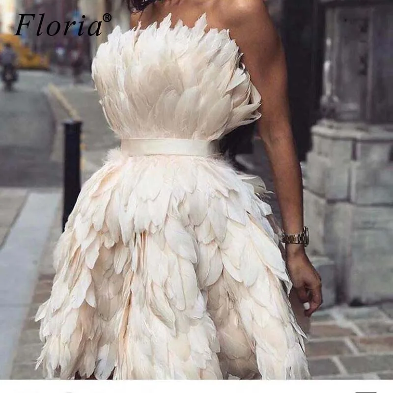 ^Cheap Fairy Ivory Veren Prom Dresses 2020 Strapless Knielange Vestido De Festa Kaftan Celebrity Red Carpet Jurken Voor Pageant