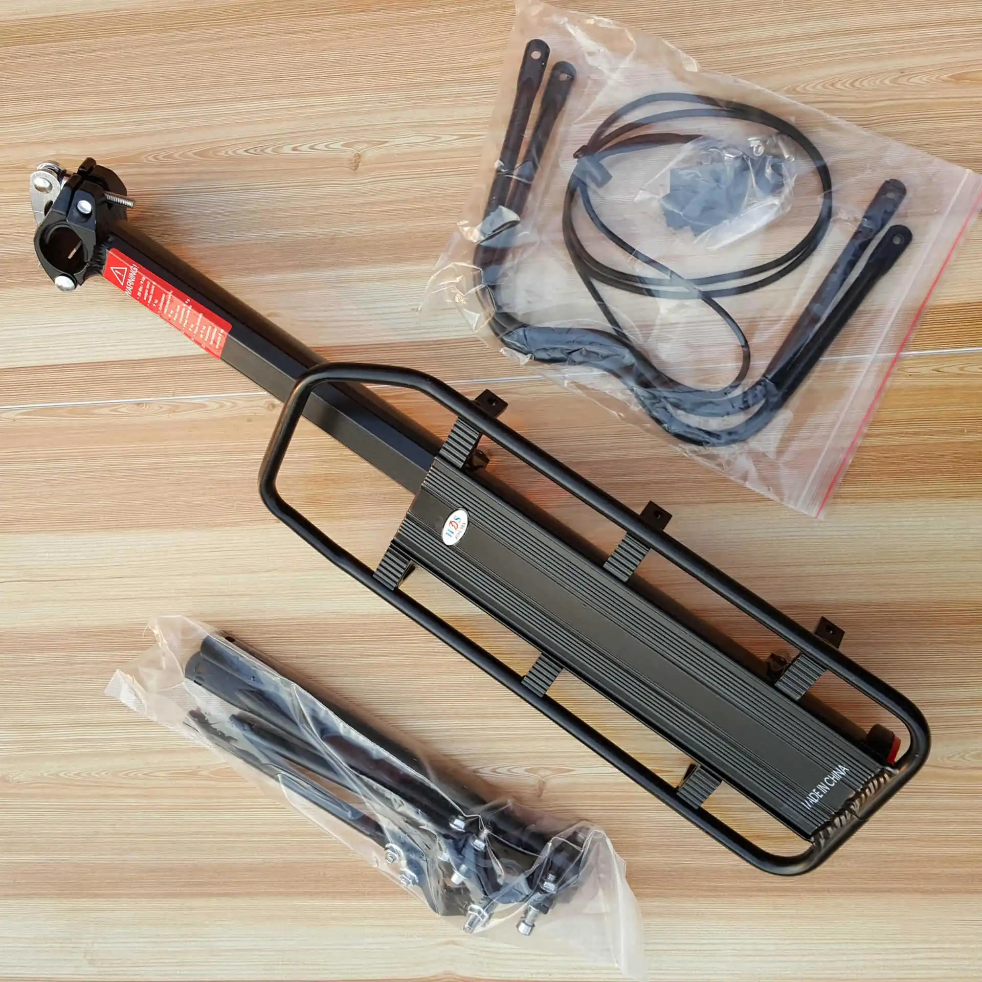 

Mountain Bike-Manned Bicycle Fittings Disc Brakes V-Brake Aluminum Alloy Quick Release Clip Rear Carrier Riding Supplies 671-9 T