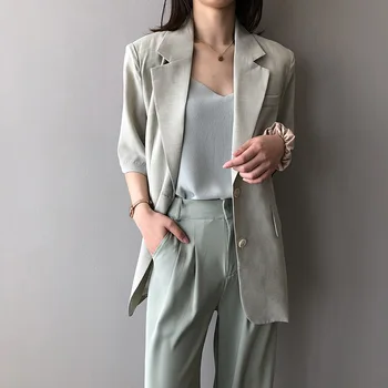 

2020 Summer New Korean Ins Casual Bkazer Female Solid Color Short Sleeve Thin Loose Jacket