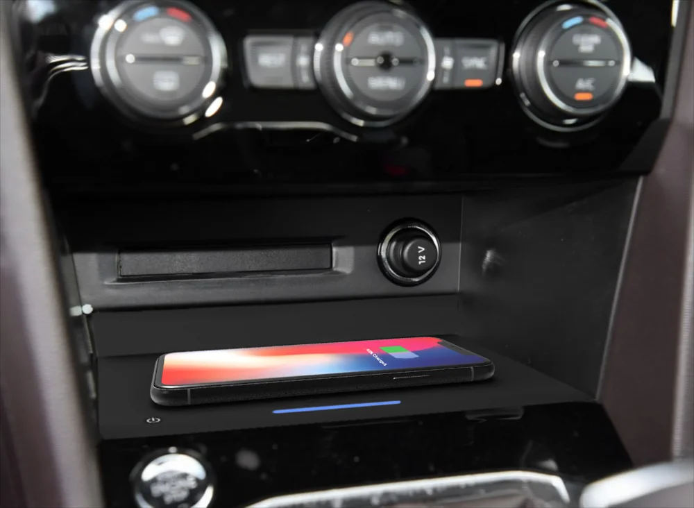 QI Car Wireless Charger Quick Charge For Volkswagen Tiguan 2017-2018 for Iphone XR X for Huawei P30 Infrared Sensor Phone Holder