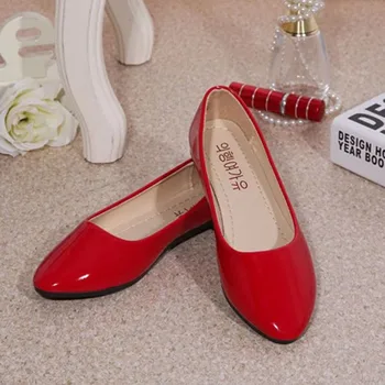 

Women's patent leather shoes with one foot in black work shoes low-top single shoes shallow big shoes small leather shoes