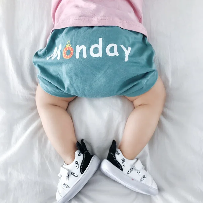 Mini Babe City/летние свободные штаны для малышей; универсальная детская одежда; детские брюки с принтом и буквами
