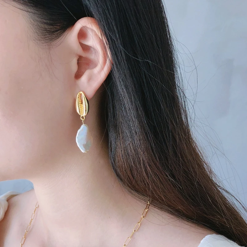

Silvology Pearl Shell Earrings 925 Sterling Silver Baroque Pearl Long Conch Stud Earrings for Women Fashionable 18K Jewelry Gift