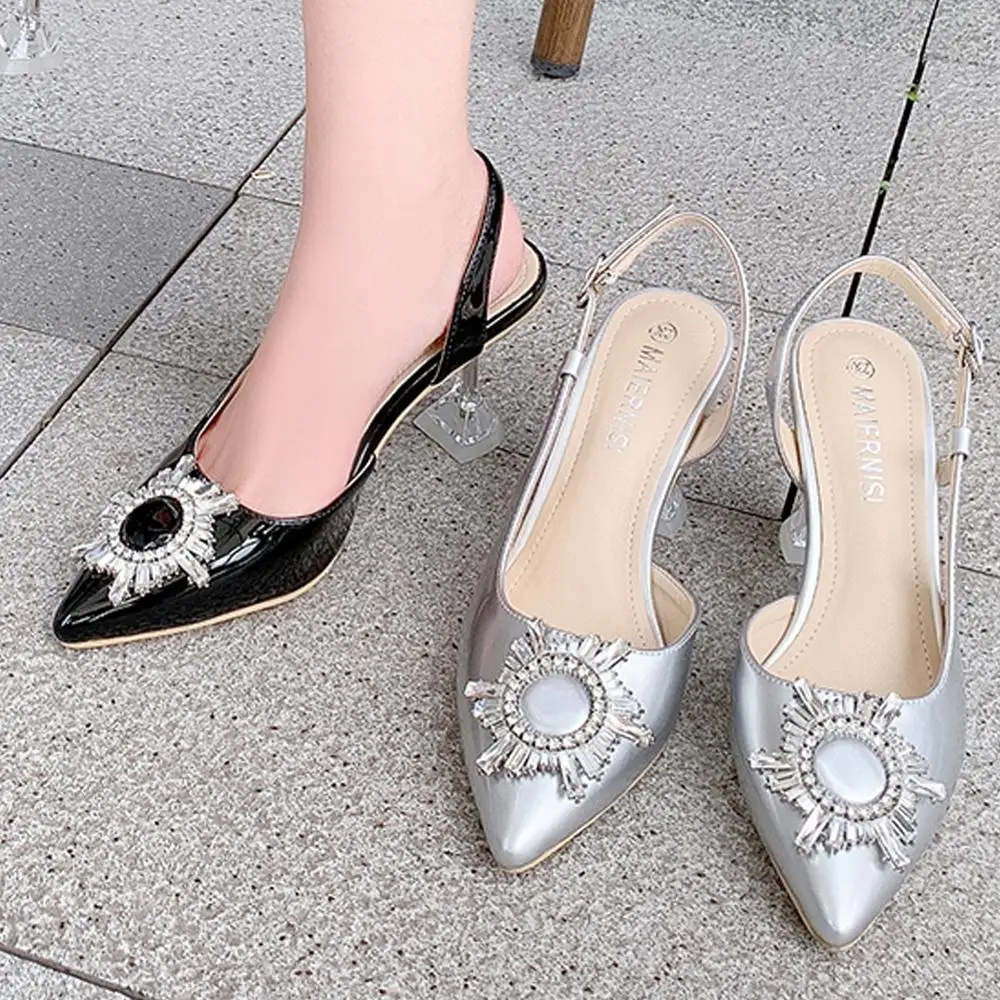 

2020 Fashion Large Size 15 Women's Shoes Paint Leather Sandals Sexy Crystal with Banquet Shoes Pointed Rhinestone Party Casual