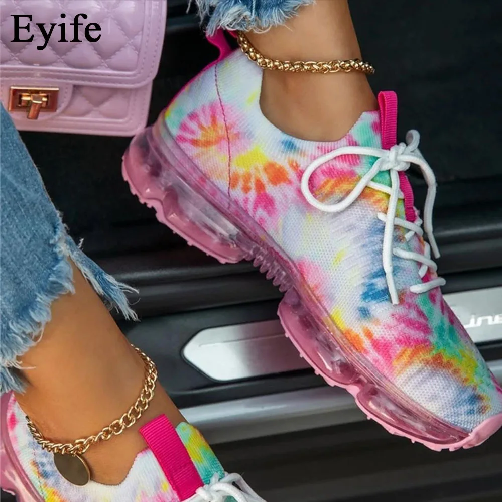 2021 zapatillas nuevas mujeres de primavera malla de moda transpirable de encaje Floral señoras zapatos casuales zapatos 35-43 tamaño grande deporte pisos