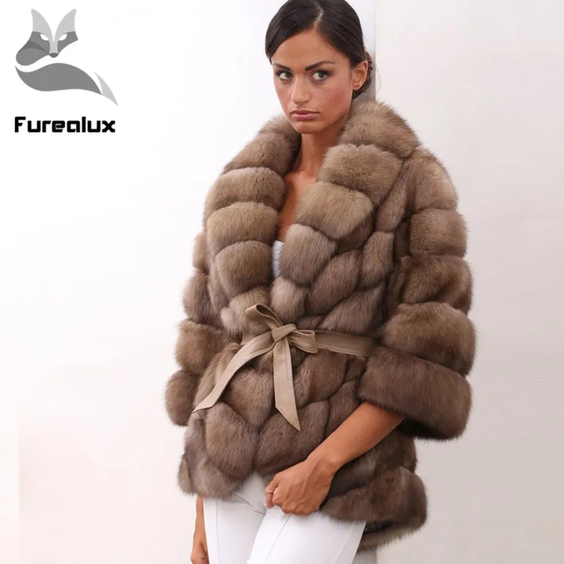 Кунья шубка это. Кунья шубка это. Шуба куница оверсайз. Шуба из куницы. Шуба из куницы каменка.