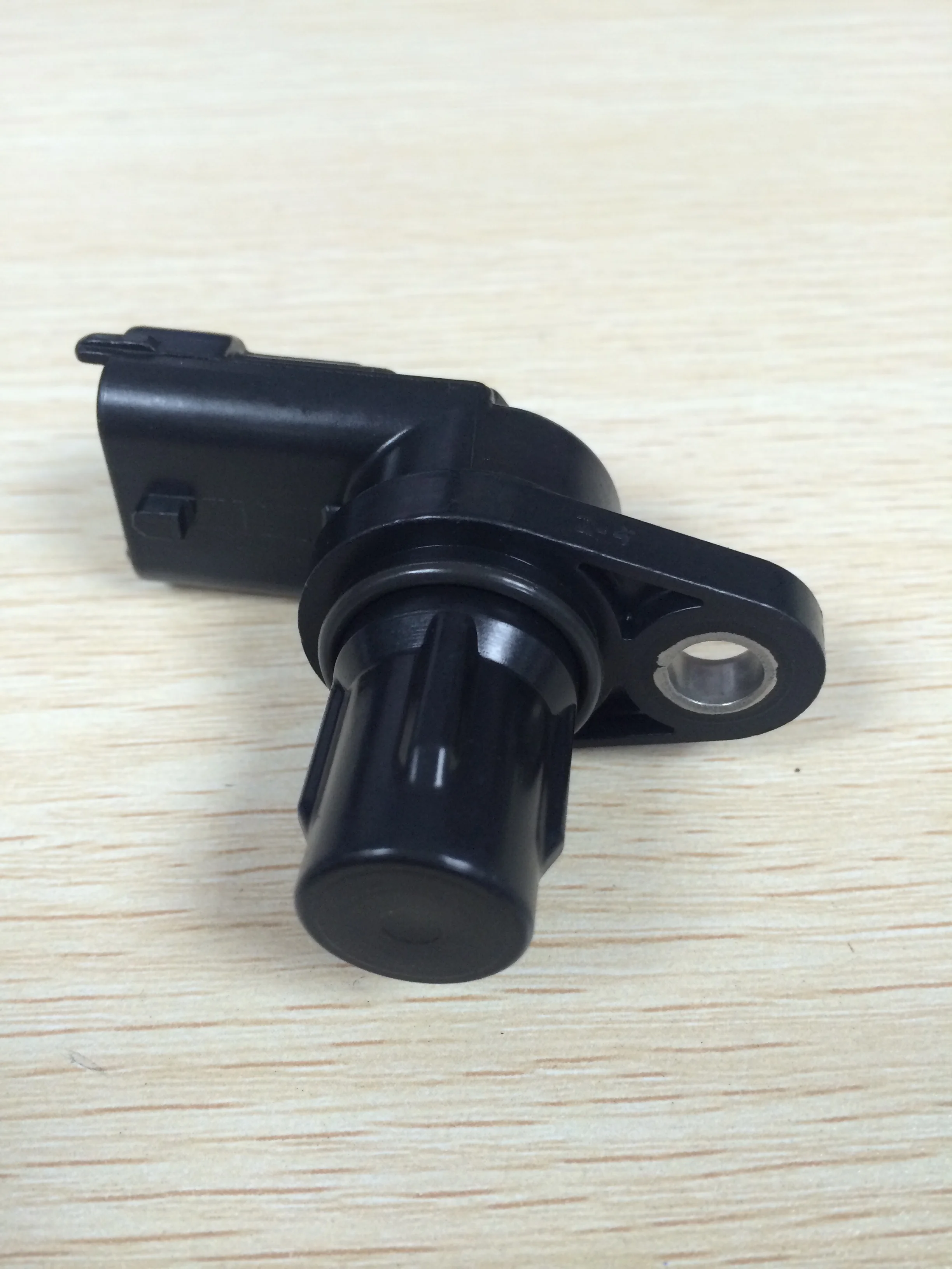 OriginalCamshaftSensor393002740039300274009670930004HYUNDAI