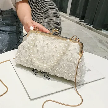 

Flowers Crossbody Bags for Women New Summer Small Fashion Sweet Knitting Female Shoulder HandbagsPearl Handle Ladies' Clip Bags