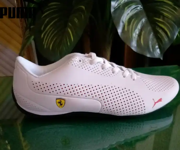 puma ferrari men green