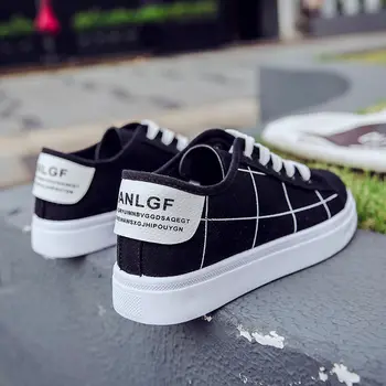 

2019 new canvas shoes female students Korean version of Harajuku ulzang wild super fire casual increase port wind shoes