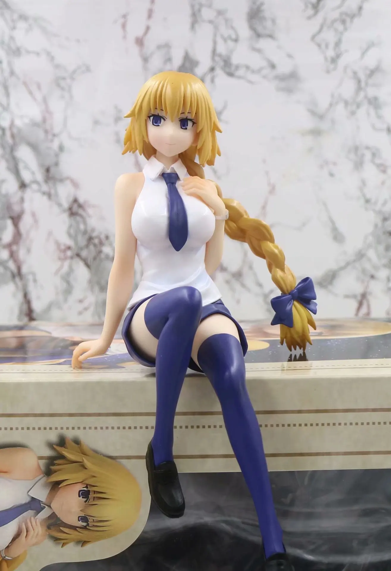 Мультяшная привлекательная фигурка героя аниме Fate Grand Order FGO выполненная в стиле