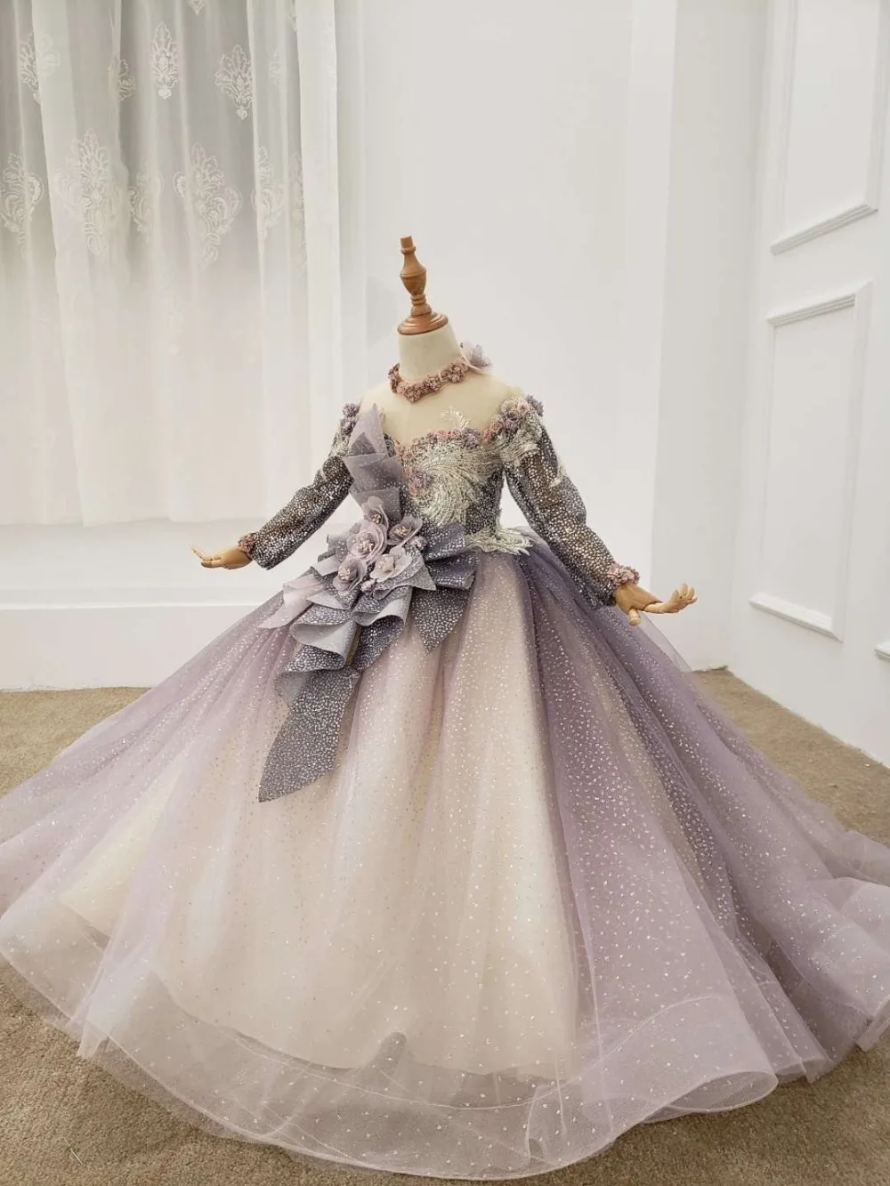 luxury comunion  flower girl dresses 
