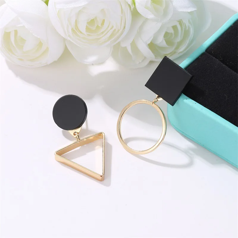 New Fashion Geometric Earrings For Women Round Earrings Triangle Design Elegant Earrings For Wedding Birthday Gift