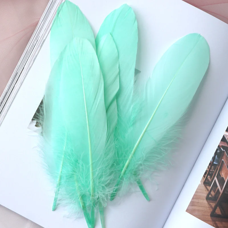50pcs Natural White Goose Feather Plumes for Decorative Crafts and DIY Projects
