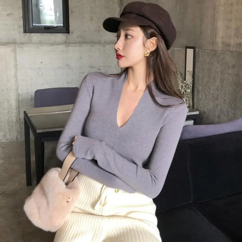 Корейская элегантная женская трикотажная рубашка с длинным рукавом и галстуком-бабочкой, модный тонкий приталенный пуловер с v-образным вырезом - Цвет: Серый