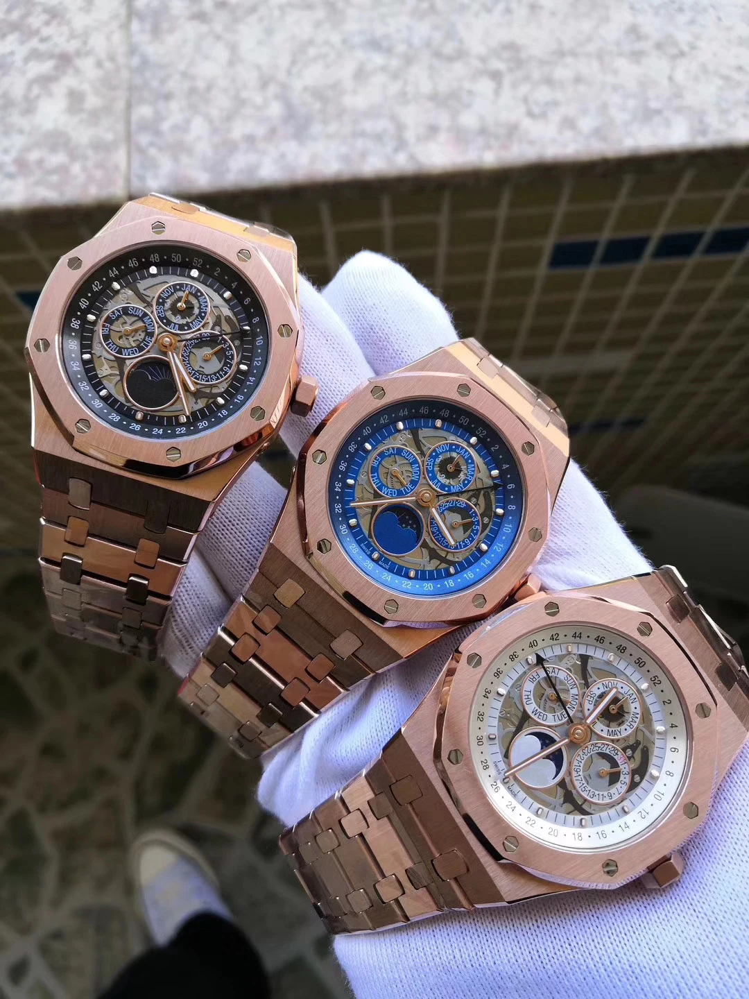 

Famous Brand New Men Rose Gold Blue Black Automatic Mechanical GMT Skeleton MoonPhase Sapphire Silver Luminous Watch Transparent